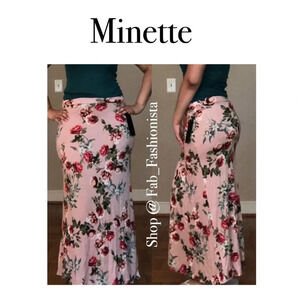 Floral maxi skirt pink size medium size Large